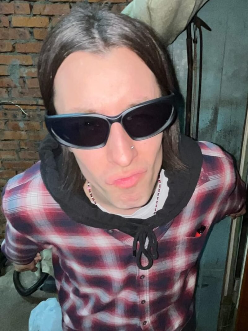 71FfCSk_TRL._AC_SL1500 CEREMONYT Sunglasses Wraparound Wrap Around Sports Sunglasses for Men Women Fashion Oval Thick Frame Sun Glasses Stylish Sport Wrap Shades